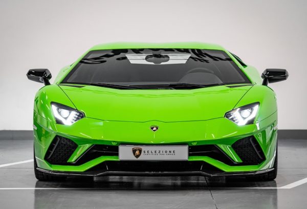 lamborghini aventador coupe v12 740s