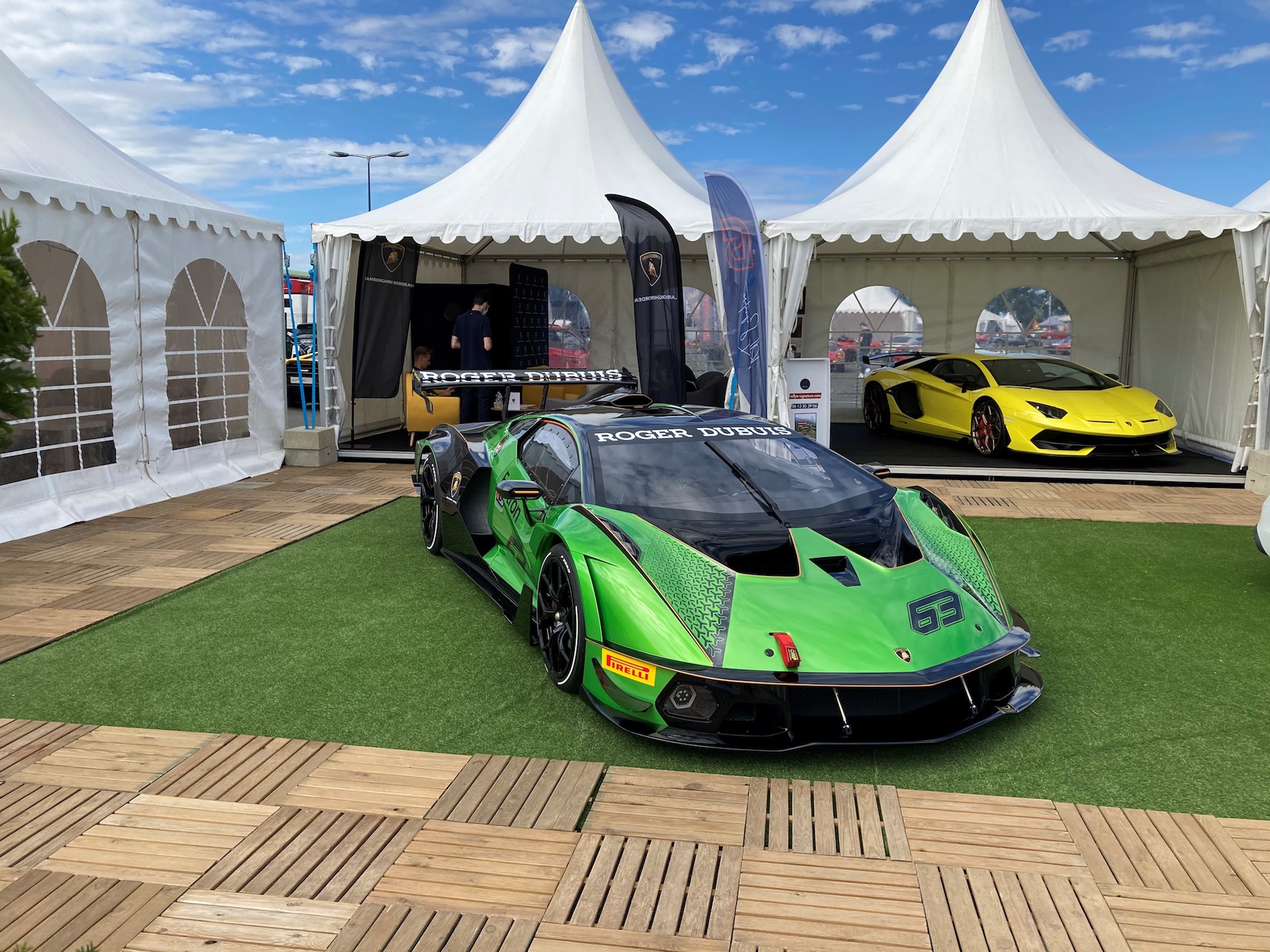 lamborghini bordeaux circuit val de vienne