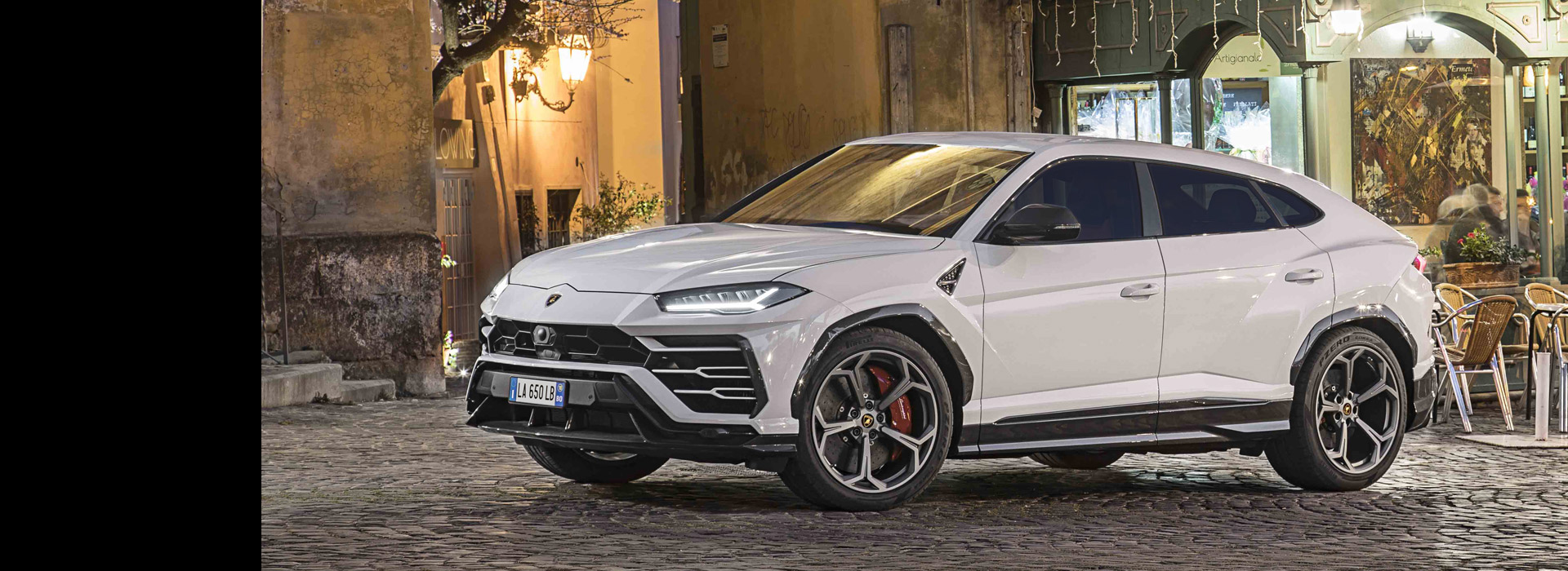 lamborghini bordeaux urus blanche